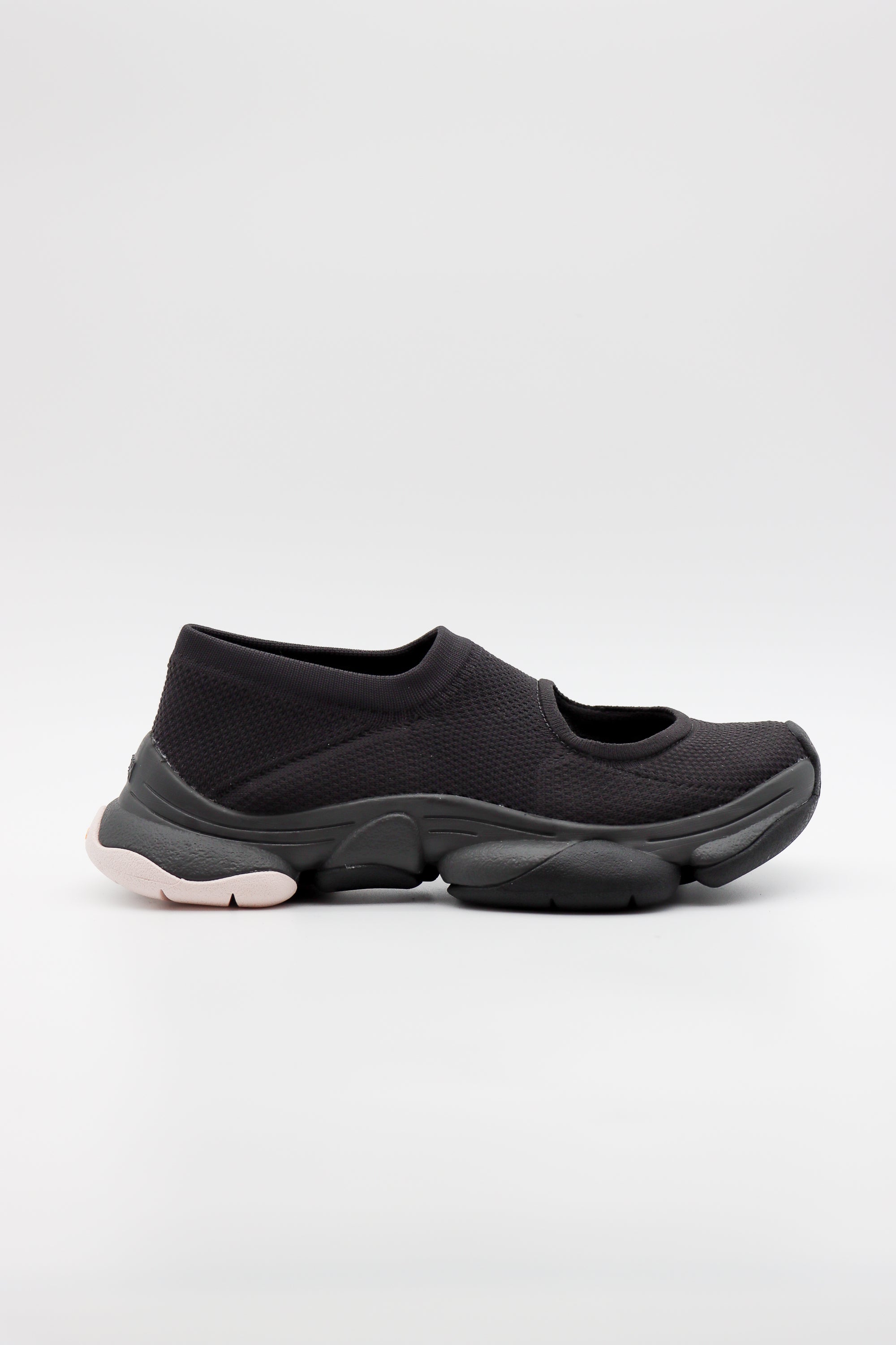 Camper x ISSEY MIYAKE Karst Finch in Black by Camper – Idlewild