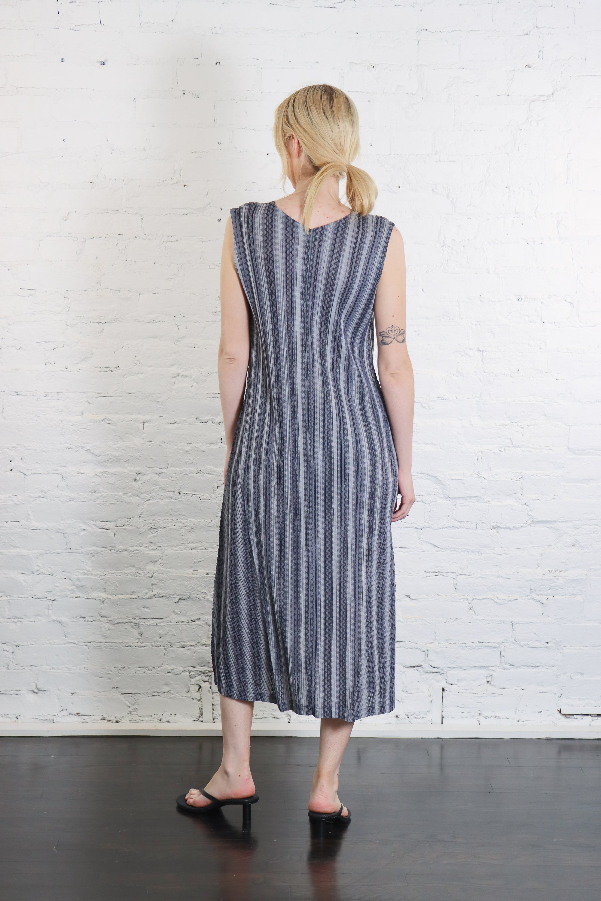 Cotton Zigzag Dress in Gray by Pleats Please Issey Miyake – Idlewild