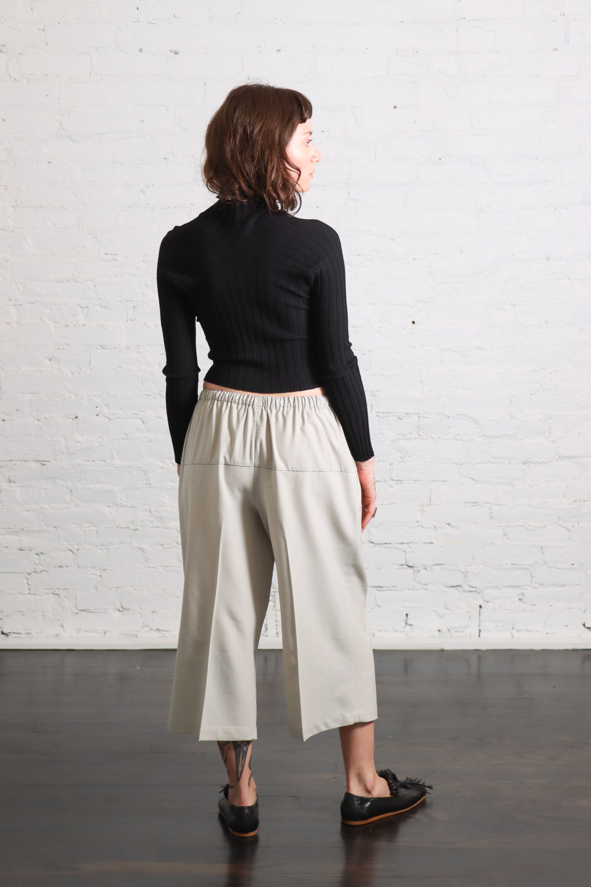 Cropped Drawstring Pant in Stone by 6397 – Idlewild