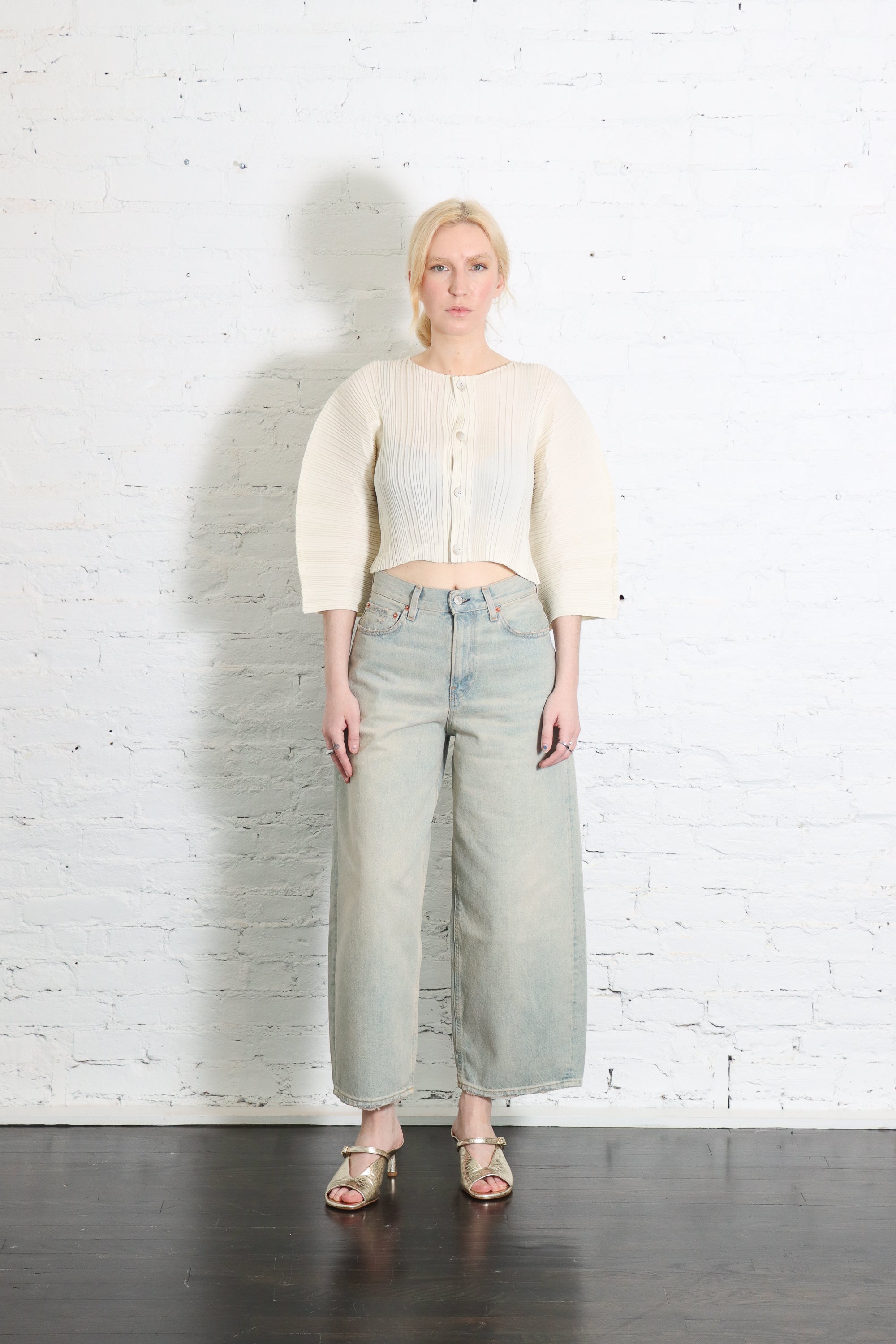 Linen Like Rib Pleats Cardigan in Ivory by Issey Miyake – Idlewild