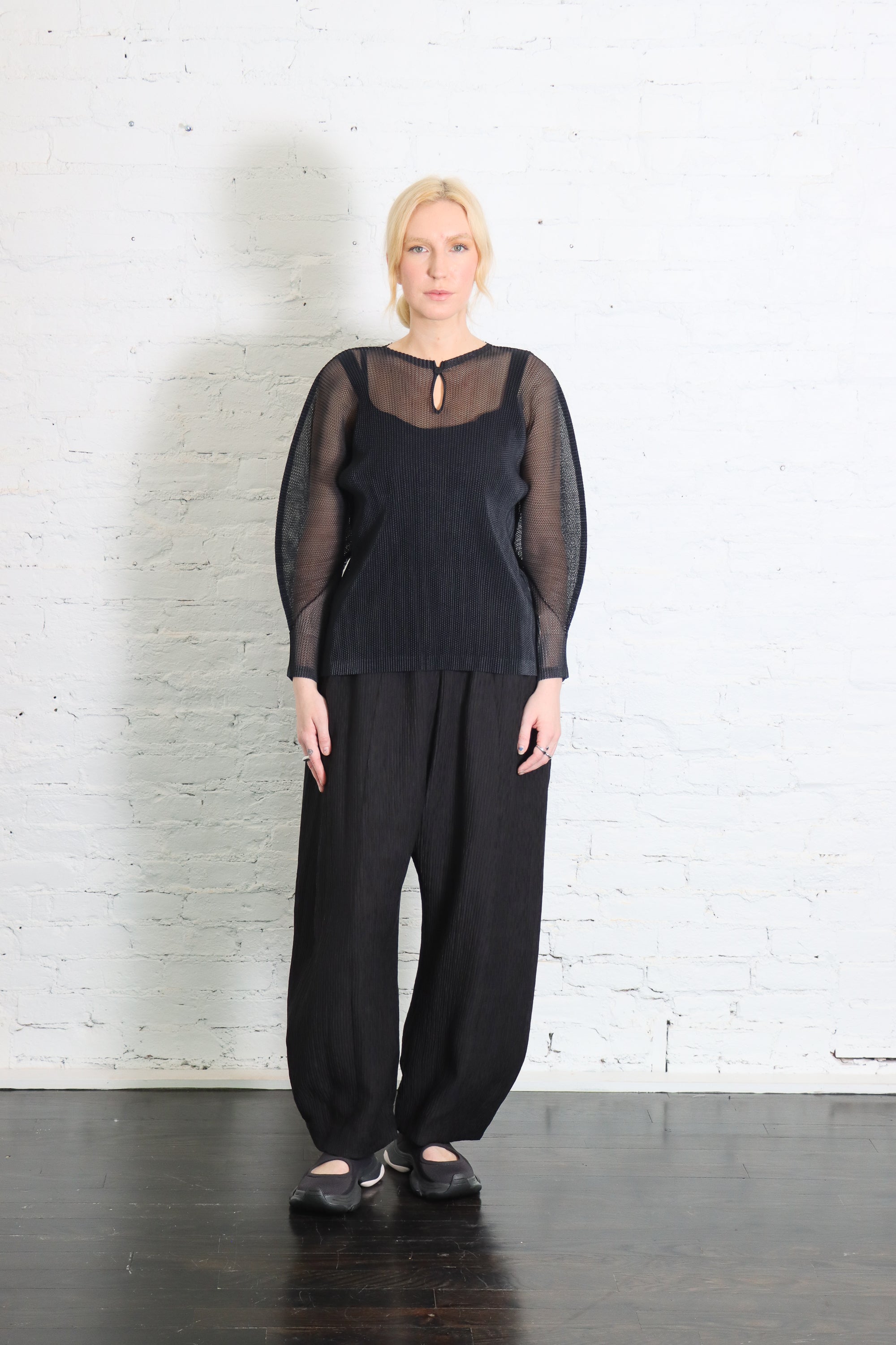 トップス PLEATS PLEASE tatami april Tatami April Top in Black by Pleats Please Issey Miyake – Idlewild