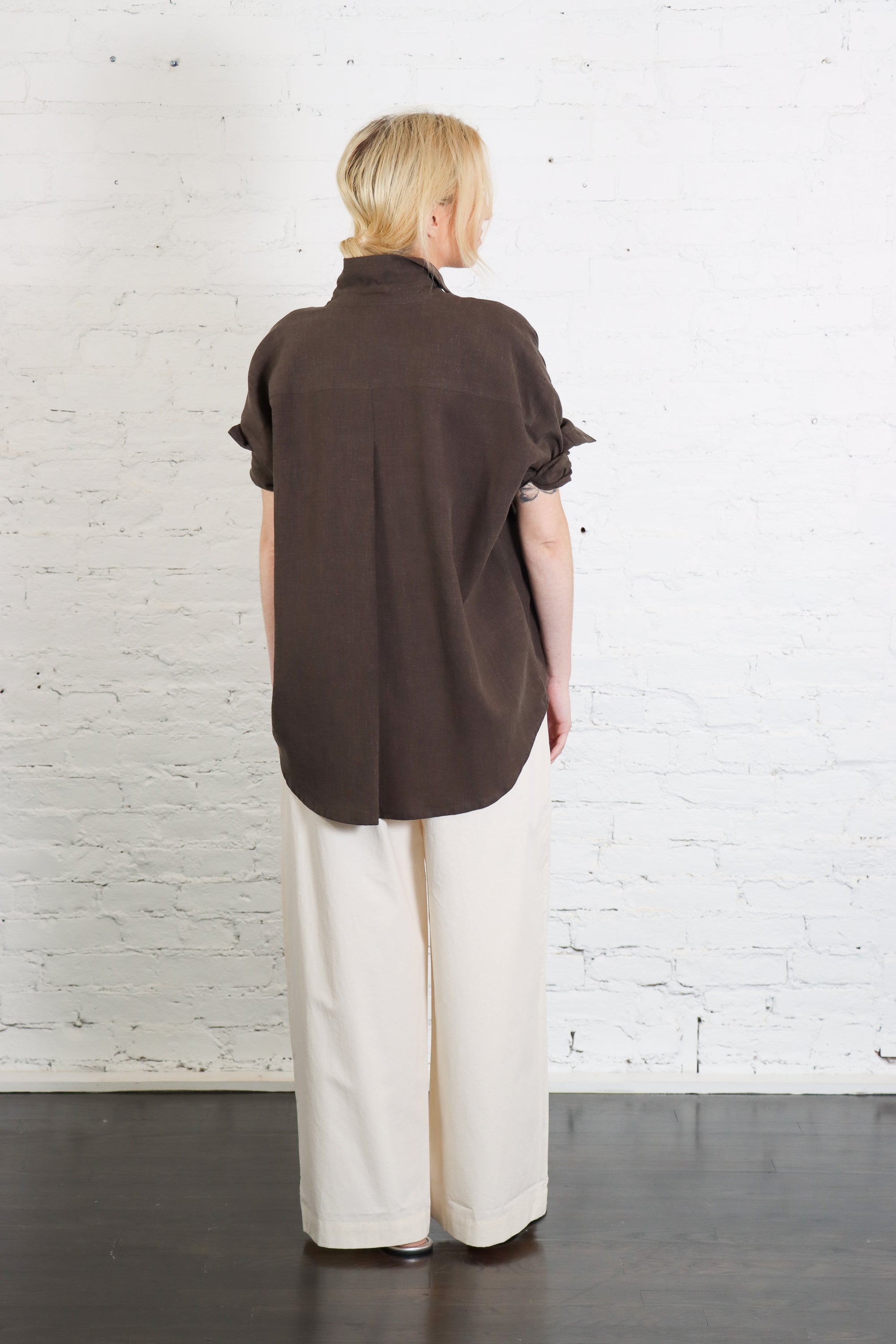Unisex Dolman Shirt in Olive Gray by 7115 by Szeki – Idlewild