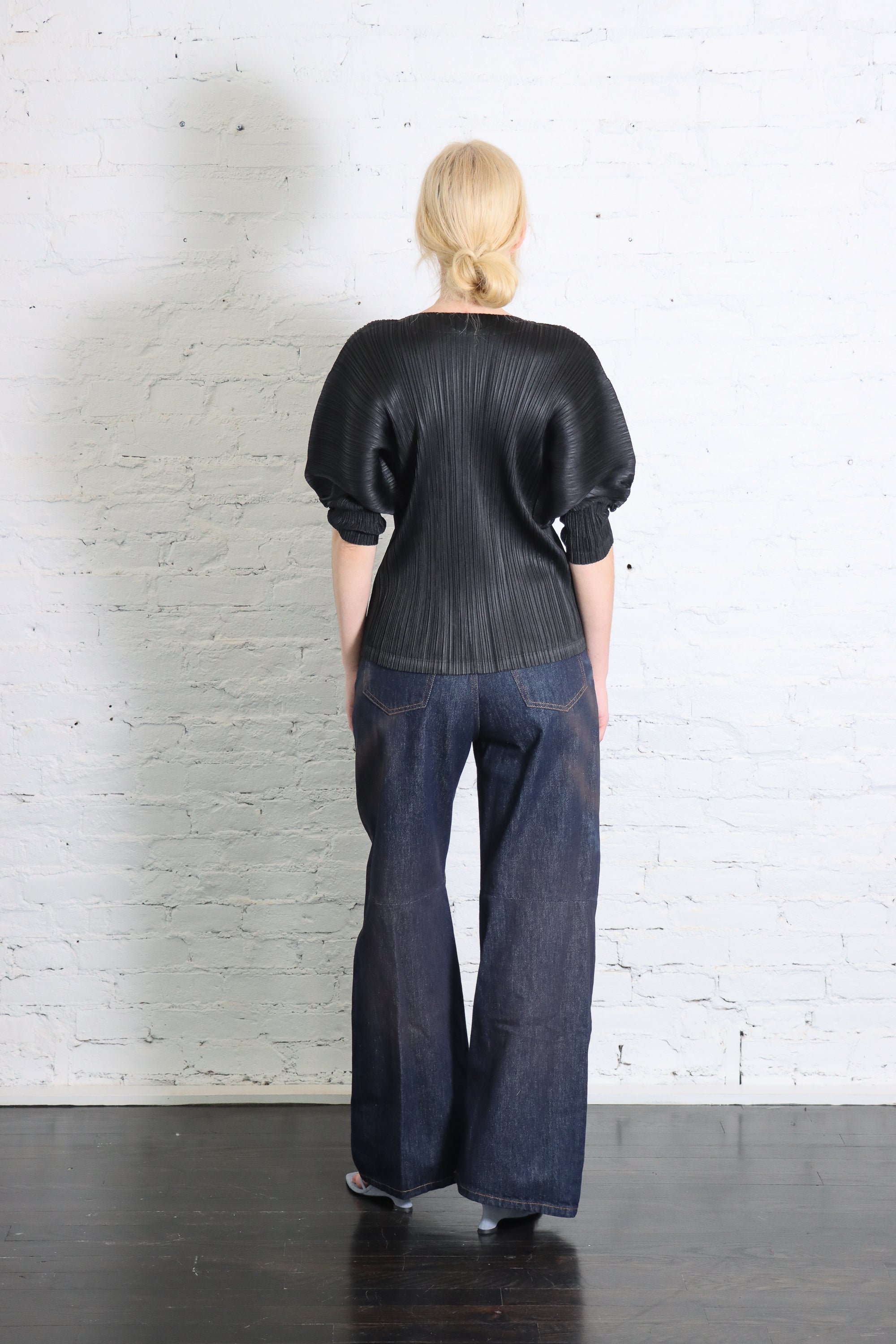 April Monthly Colors Zip-up Cardigan in Black by Pleats Please