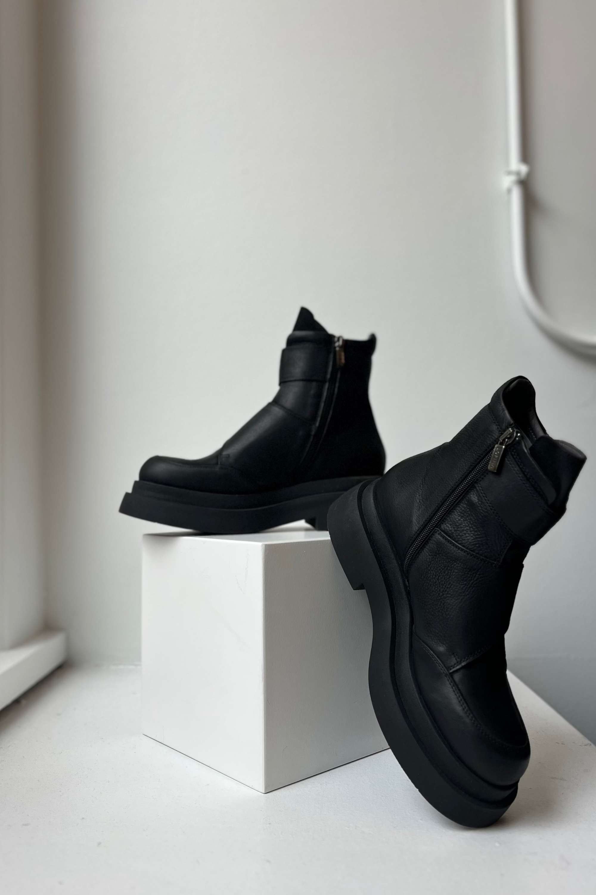 Black Velcro Boot in Gas Nero-Lofina-Idlewild