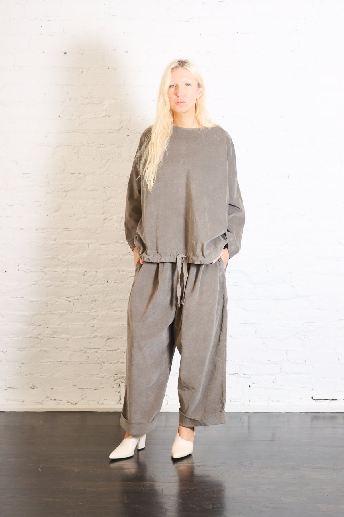 Bragoni Velvet Trouser in Taupe by Album Di Famiglia-Album Di Famiglia-Idlewild-Cincinnati