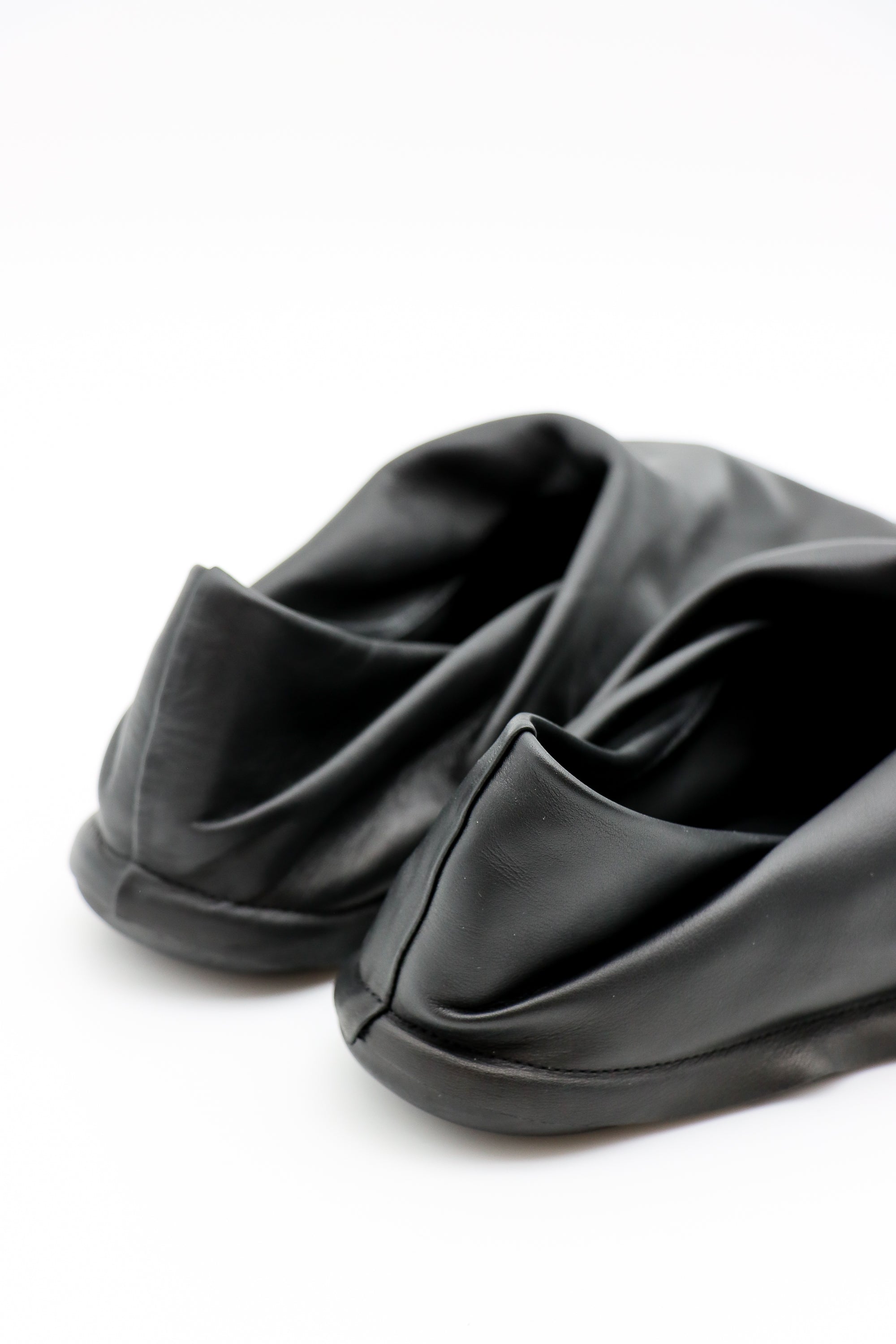Camper x ISSEY MIYAKE Peu Form in Black by Camper – Idlewild