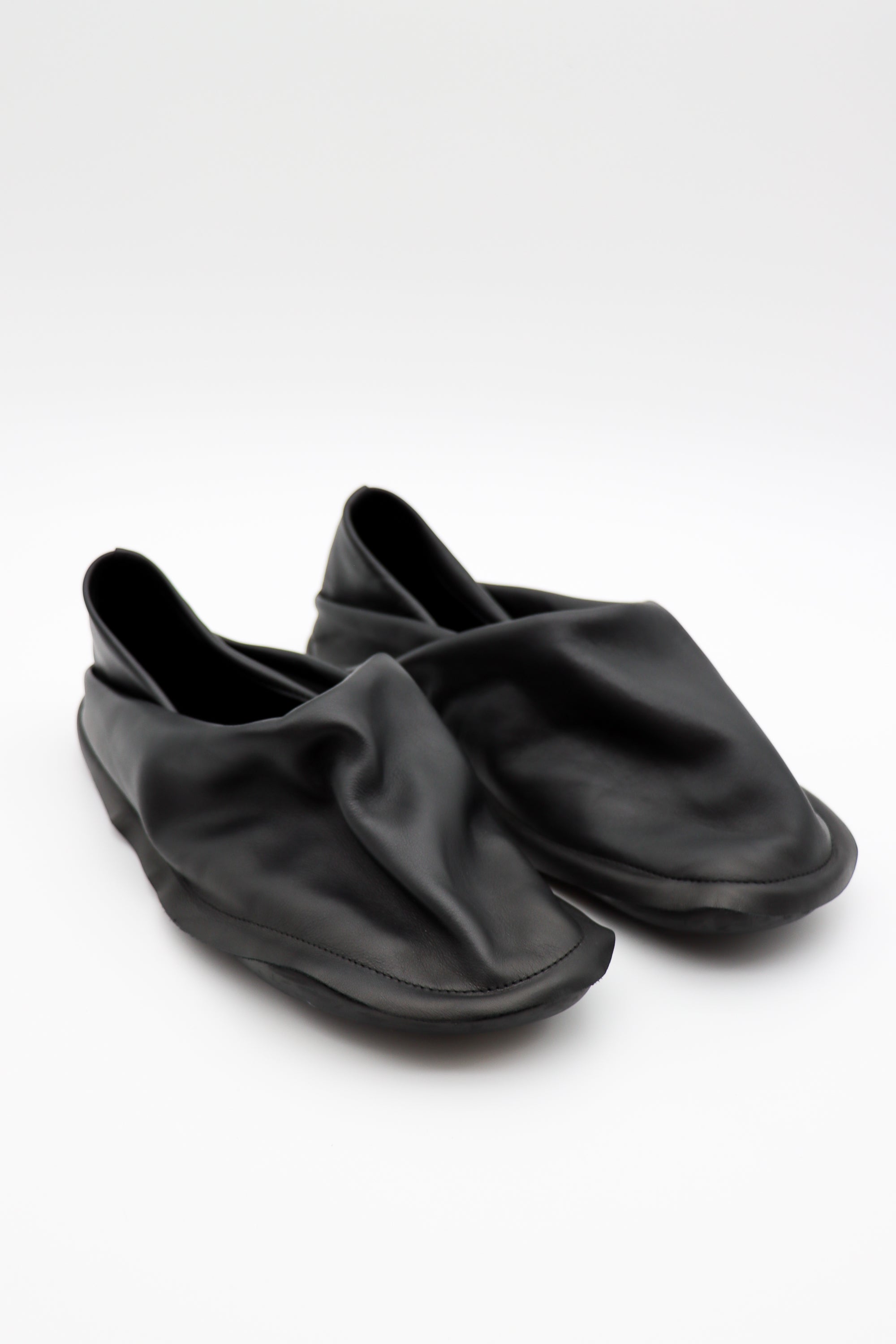 Camper x ISSEY MIYAKE Peu Form in Black by Camper – Idlewild