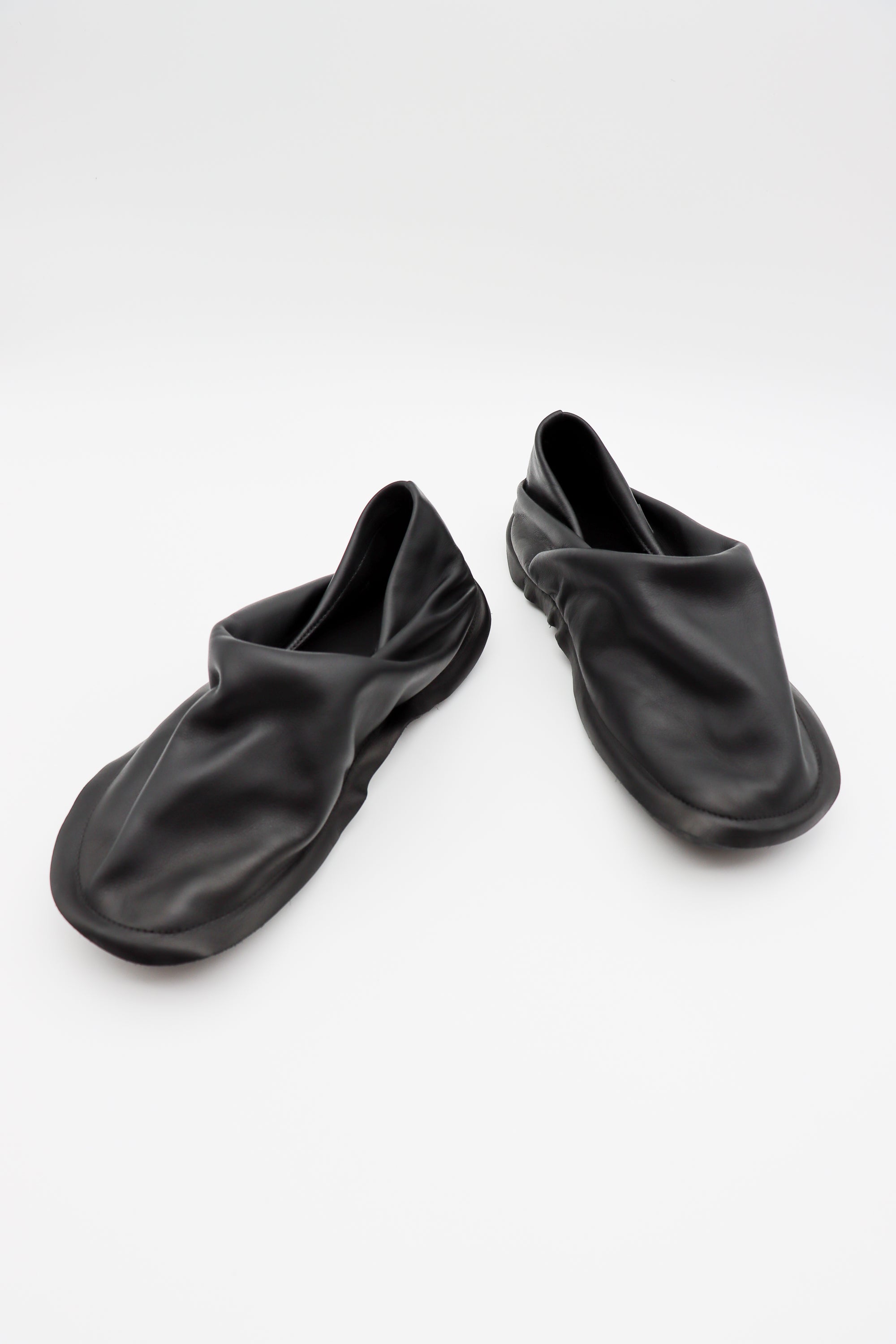 Camper x ISSEY MIYAKE Peu Form in Black by Camper – Idlewild