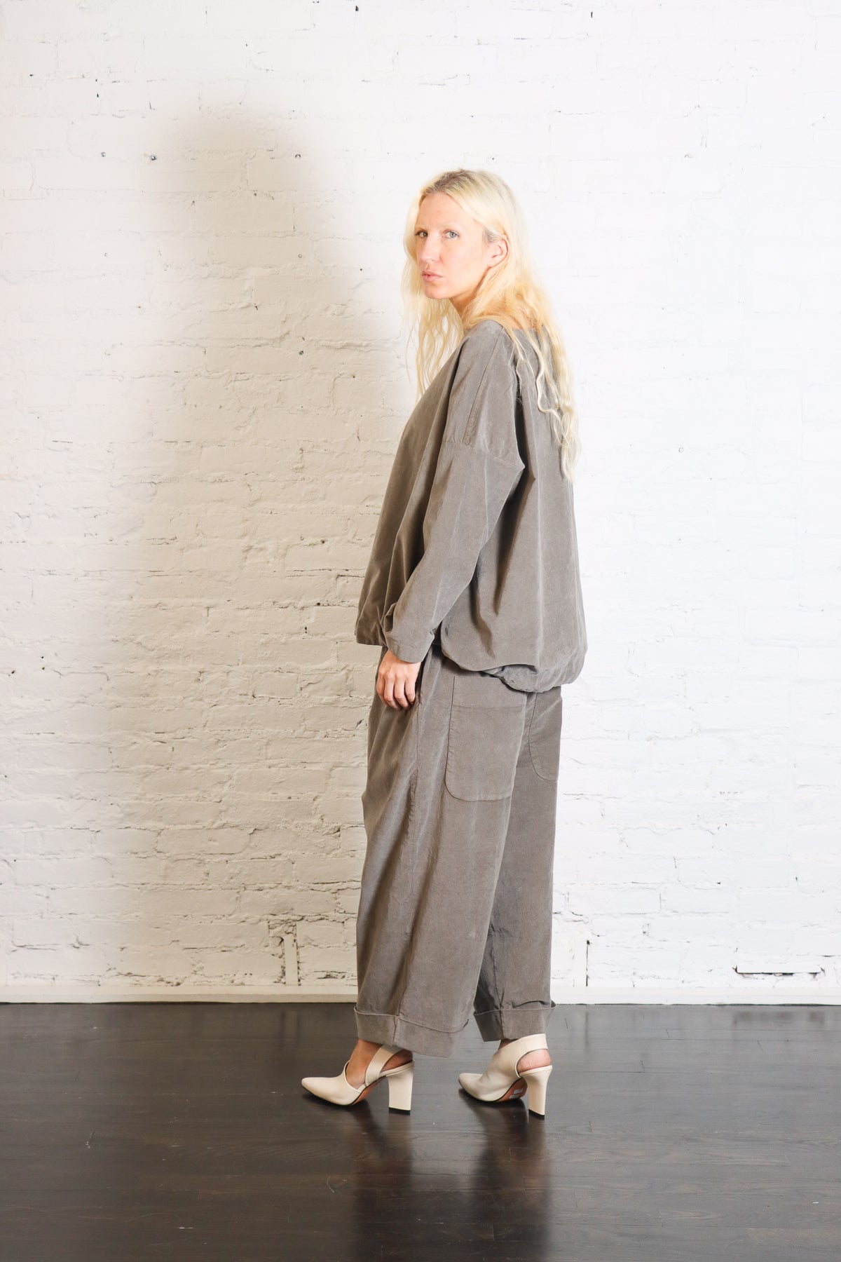 Drawstring Hem T-Shirt V in Taupe by Album Di Famiglia-Album Di Famiglia-Idlewild-Cincinnati