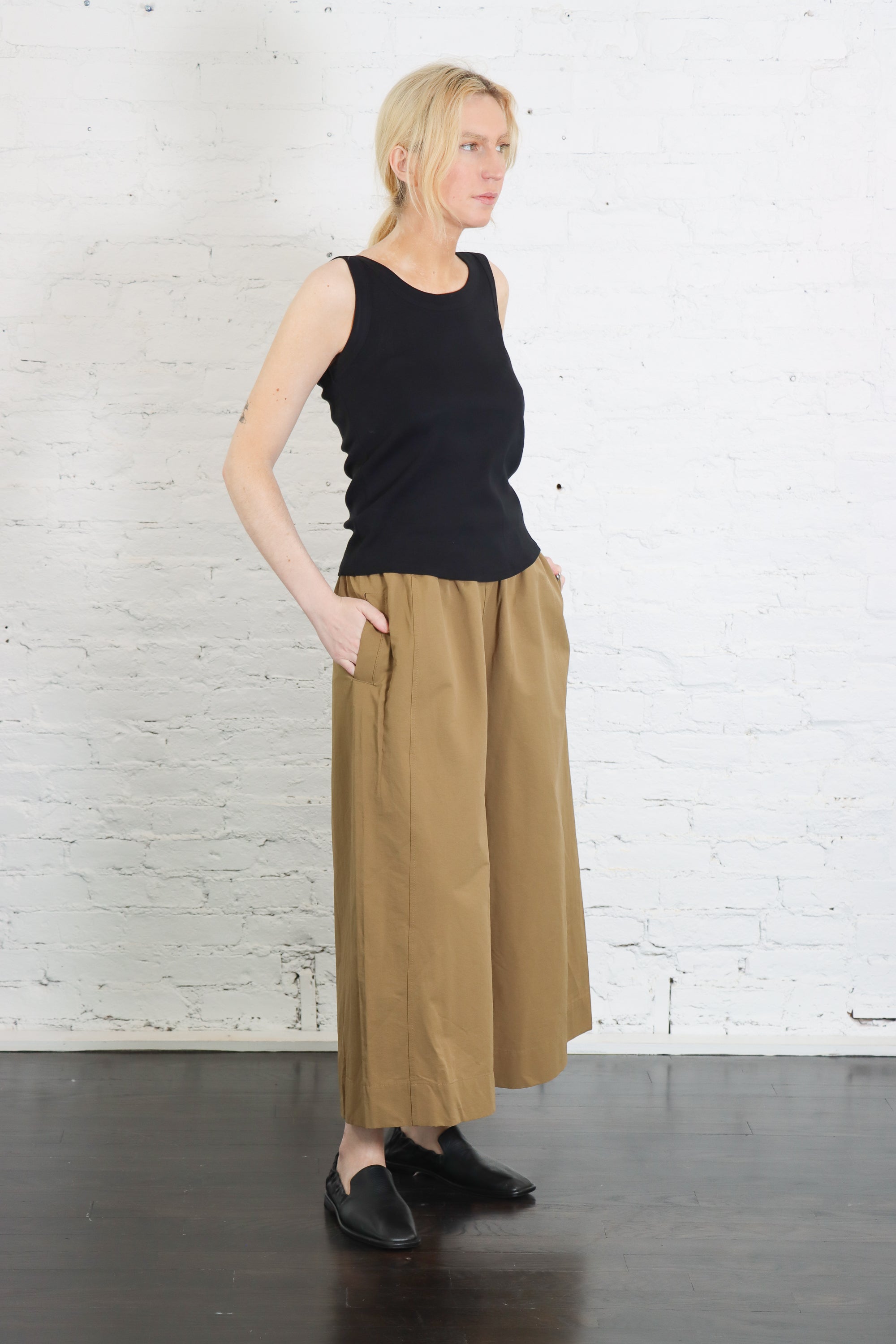 Elastic-Culotte-in-Tan-Brown-