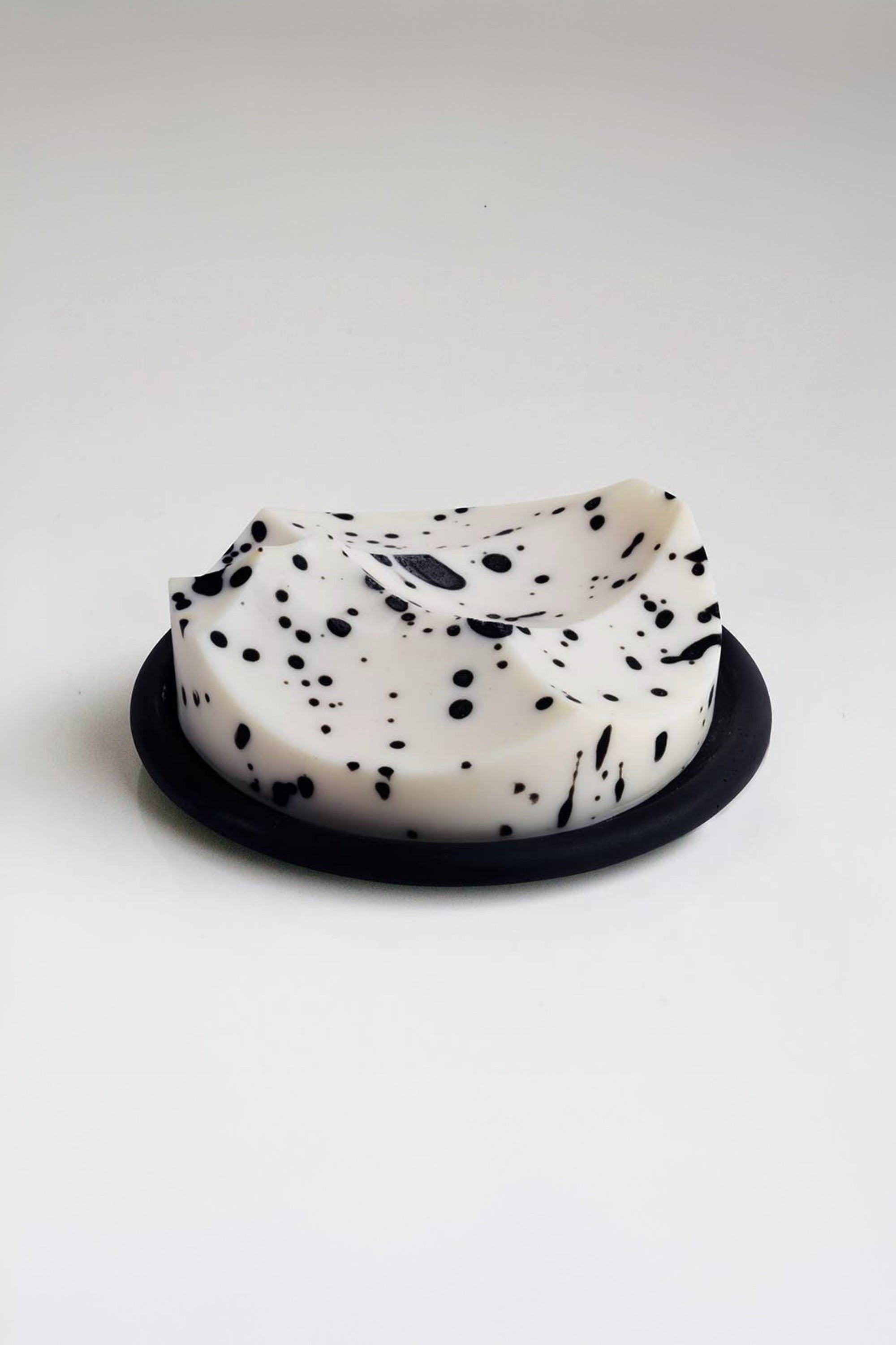 Erode Soap in White Grapefruit by Ume-Home-UME-Idlewild