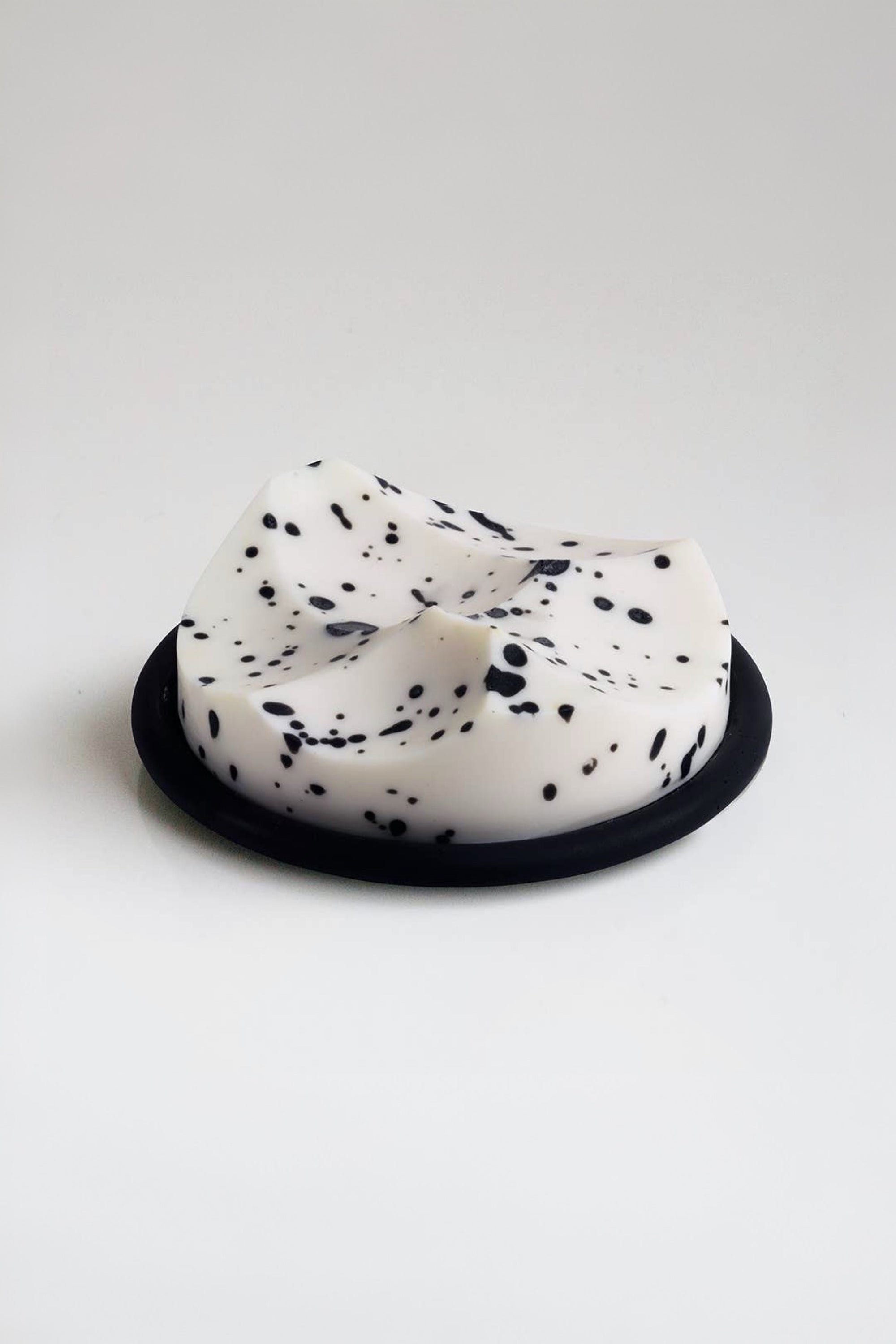 Erode Soap in White Grapefruit by Ume-Home-UME-Idlewild