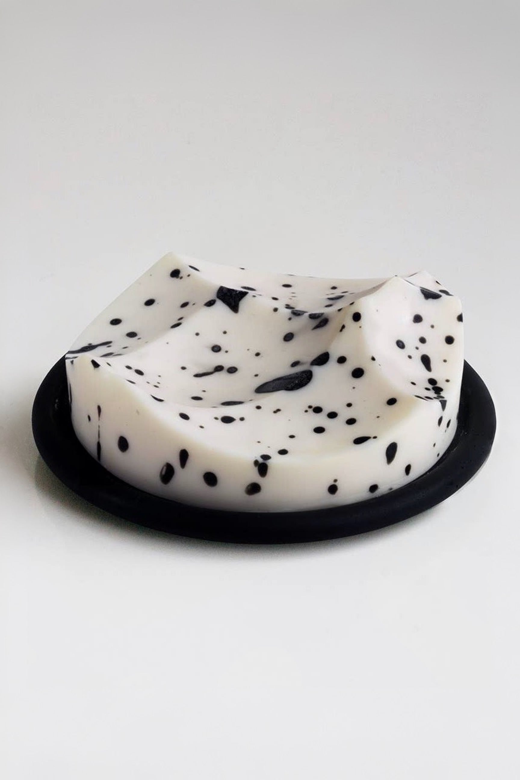 Erode Soap in White Grapefruit by Ume-Home-UME-Idlewild