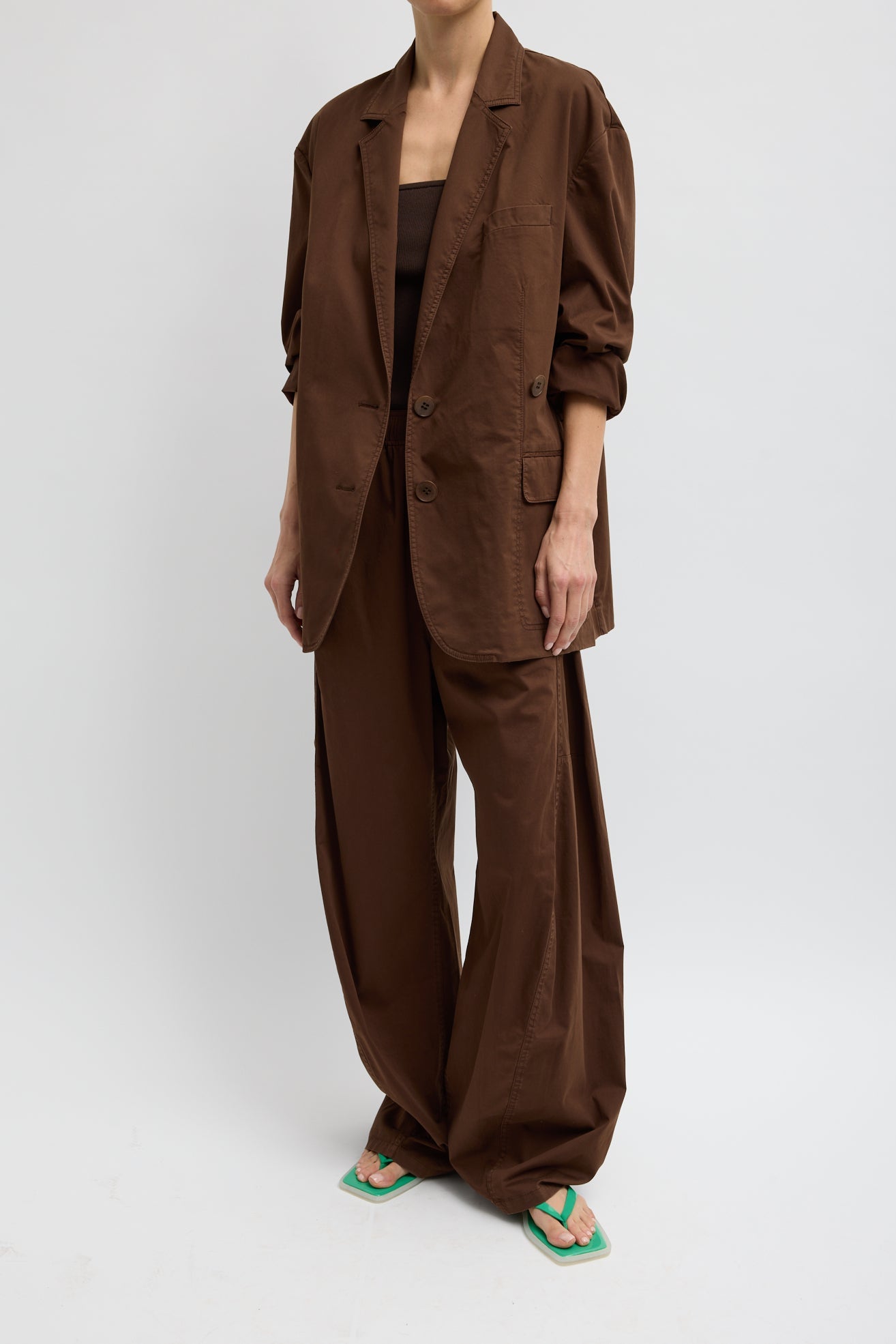 その他 DUST BROWN PVC TROUSERS Garment Dyed Silky Cotton Winslow Pull-On Pant in Brown by Tibi