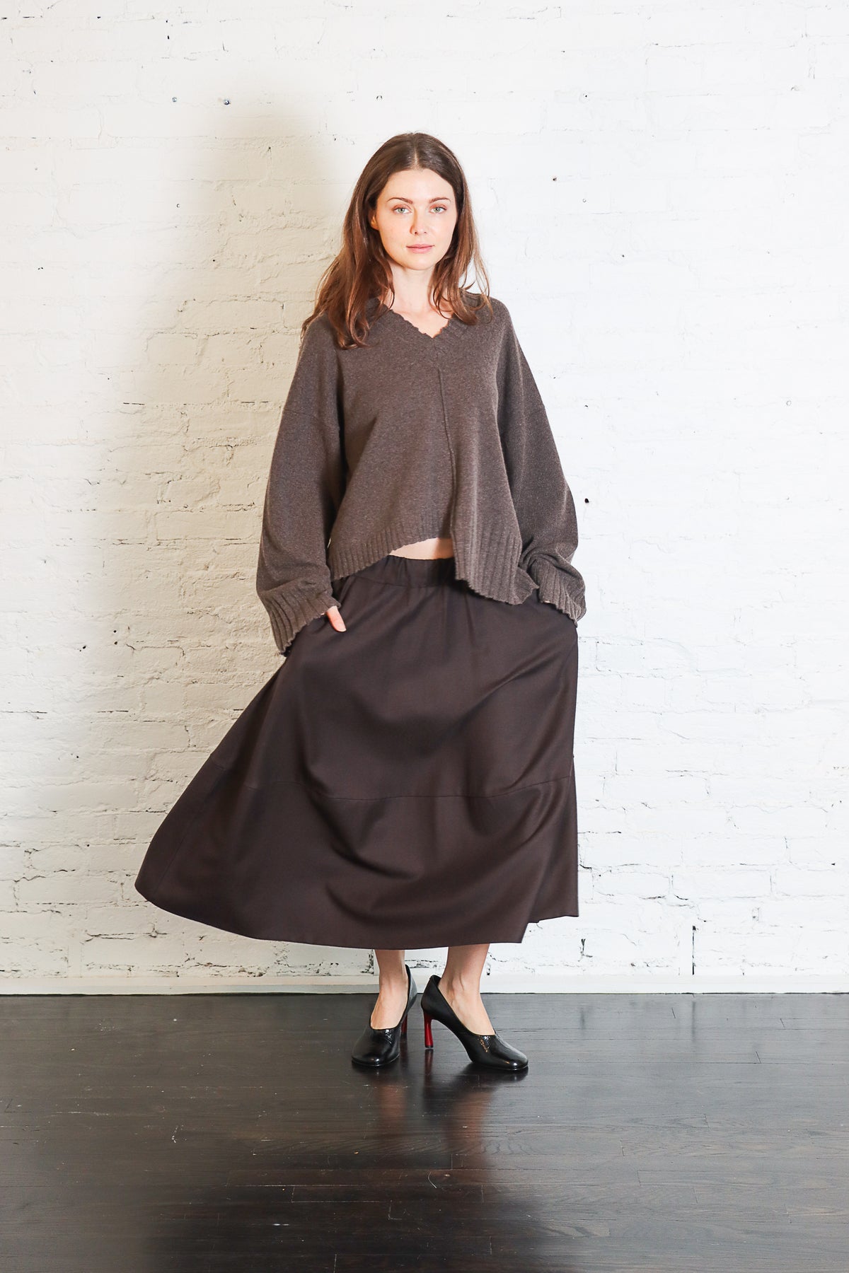 V-Neck Pullover in Moro by Serien°umerica