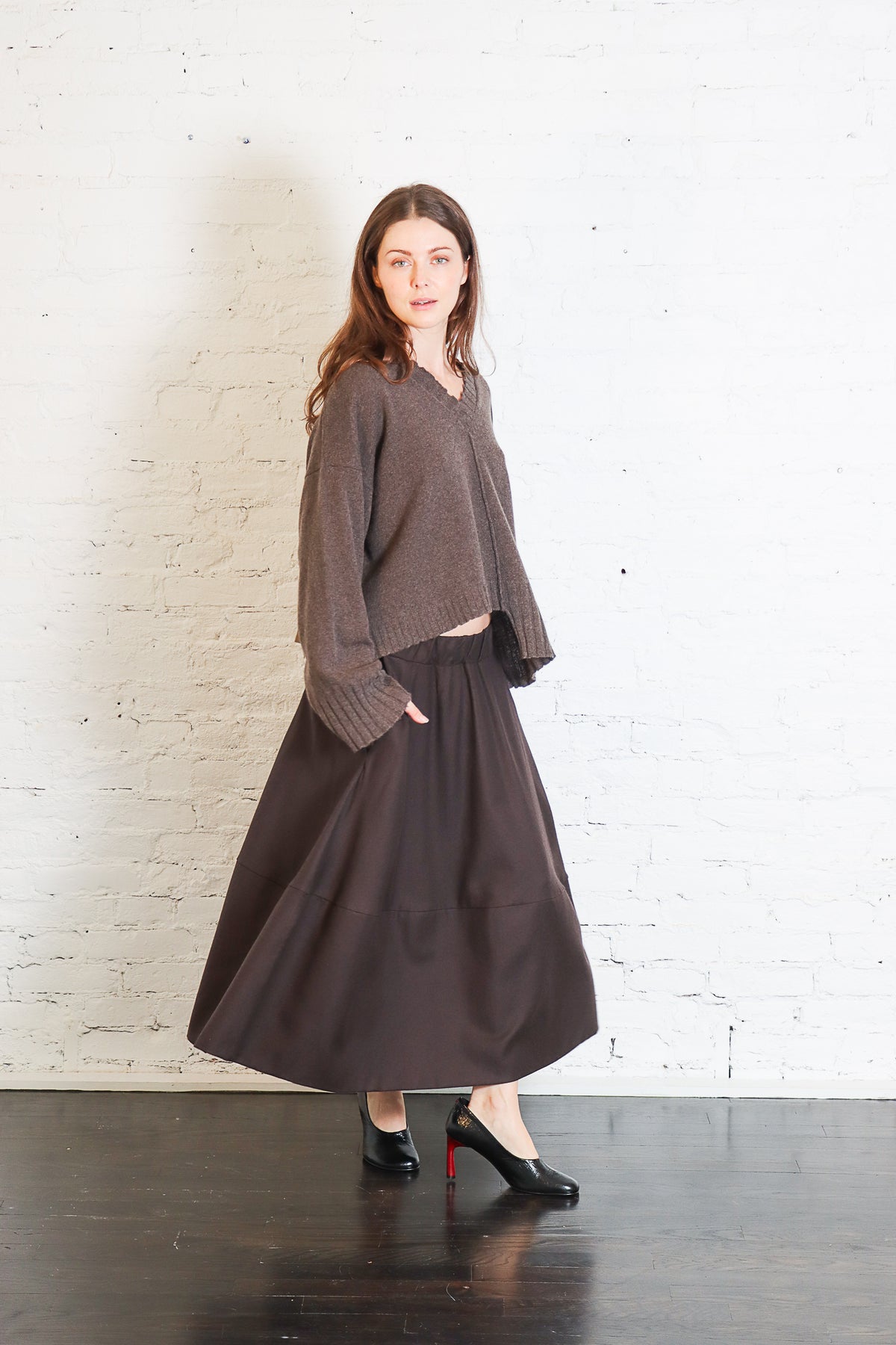 V-Neck Pullover in Moro by Serien°umerica