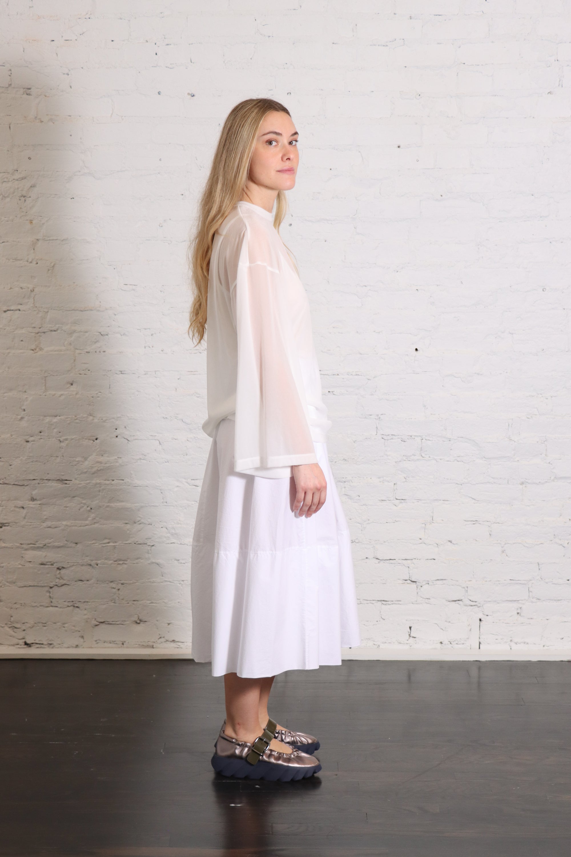 Light Jersey T-Shirt in Bianco by Alysi-Tops-Alysi-Idlewild