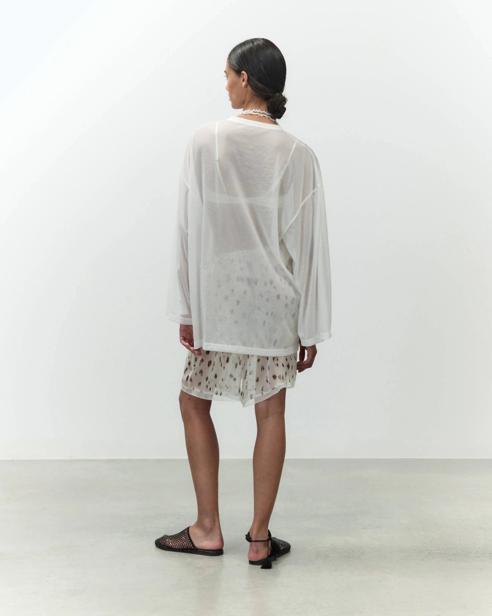 Light Jersey T-Shirt in Bianco by Alysi - Idlewild