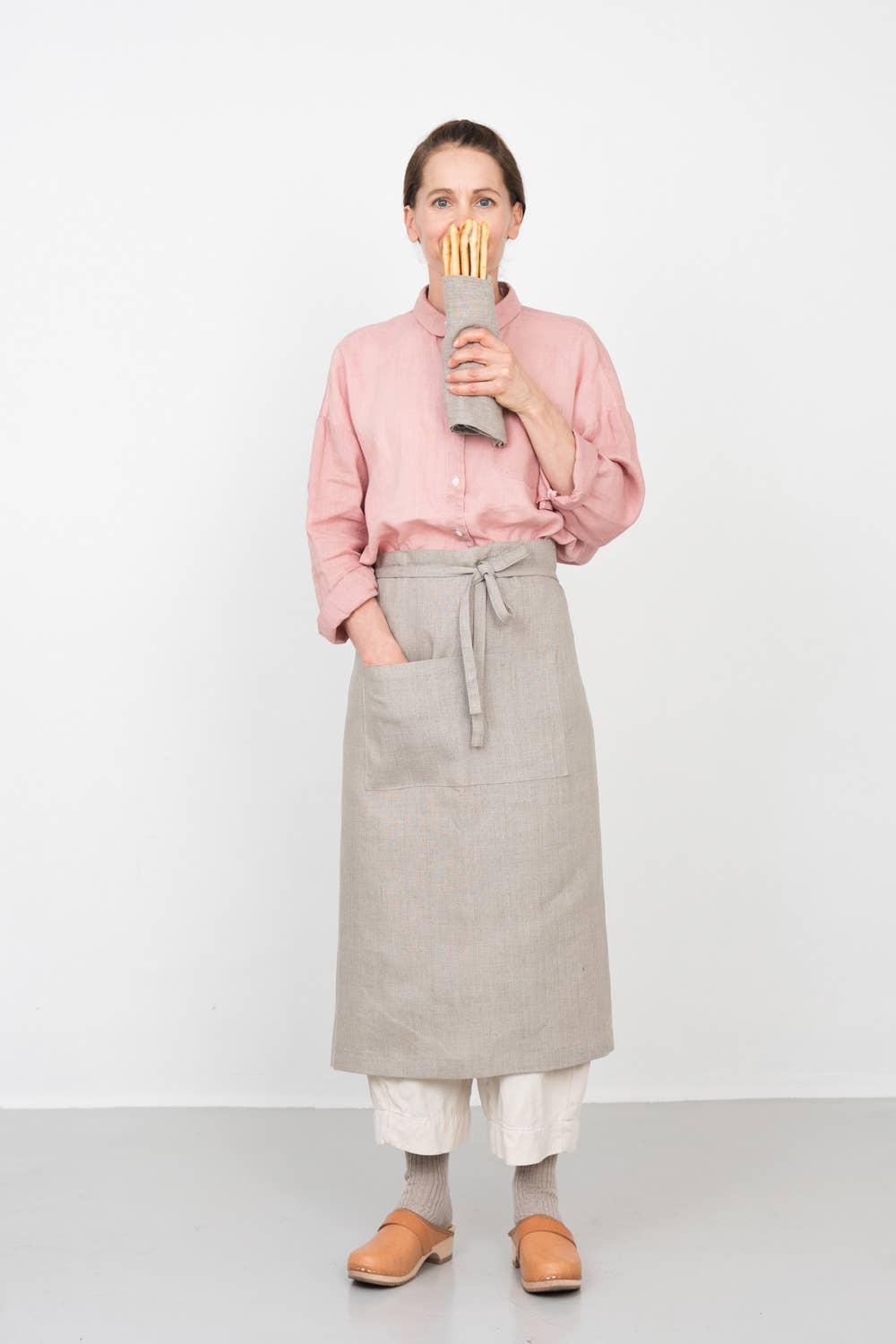 Linen Garcon Apron in Natural by Fog Linen Work-Fog Linen Work-Idlewild