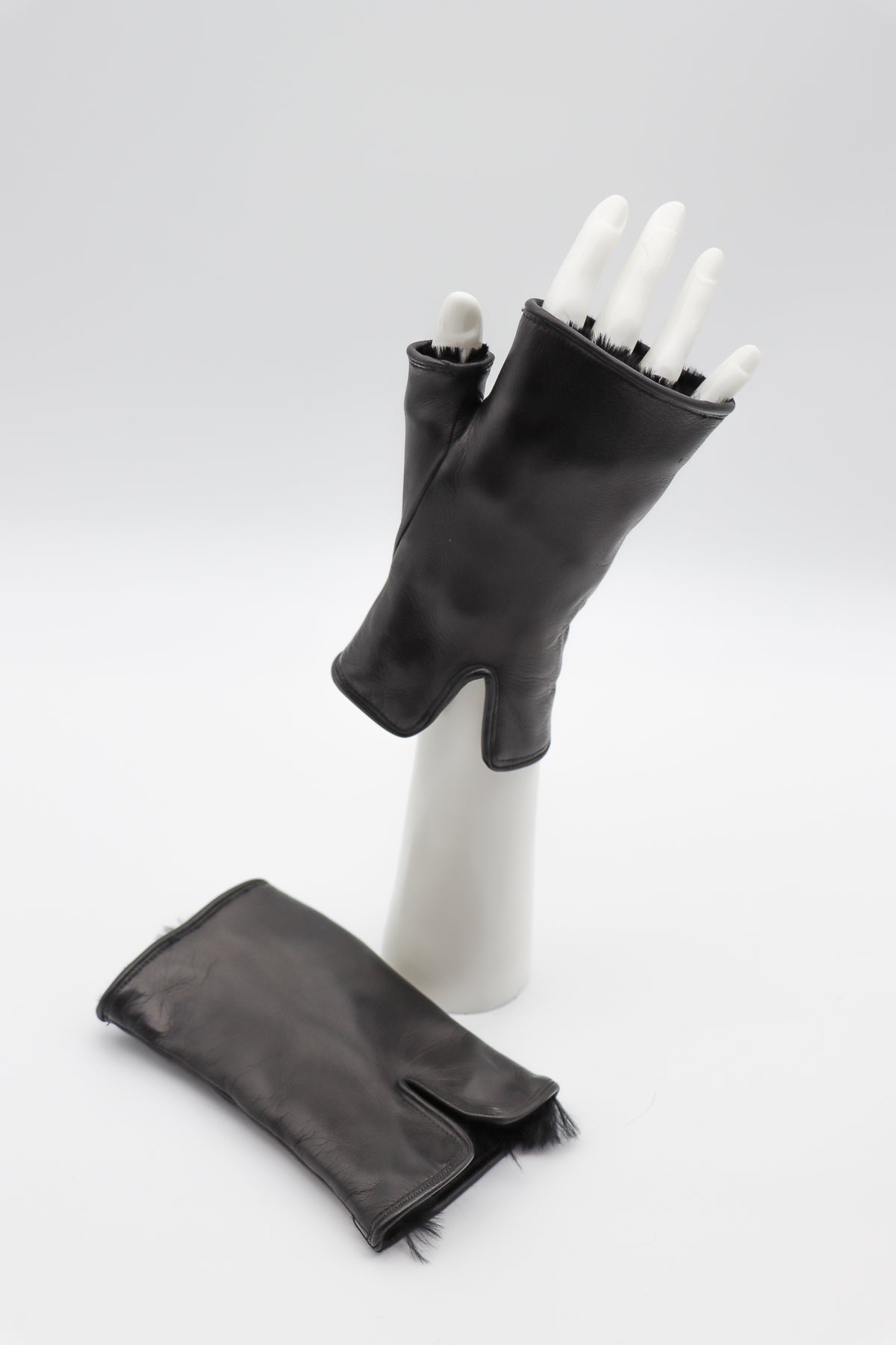 Longer Lambskin Rabbit Lined Fingerless Gloves in Black by Gloves Forino 1899-Gloves Forino 1899-Idlewild-Cincinnati