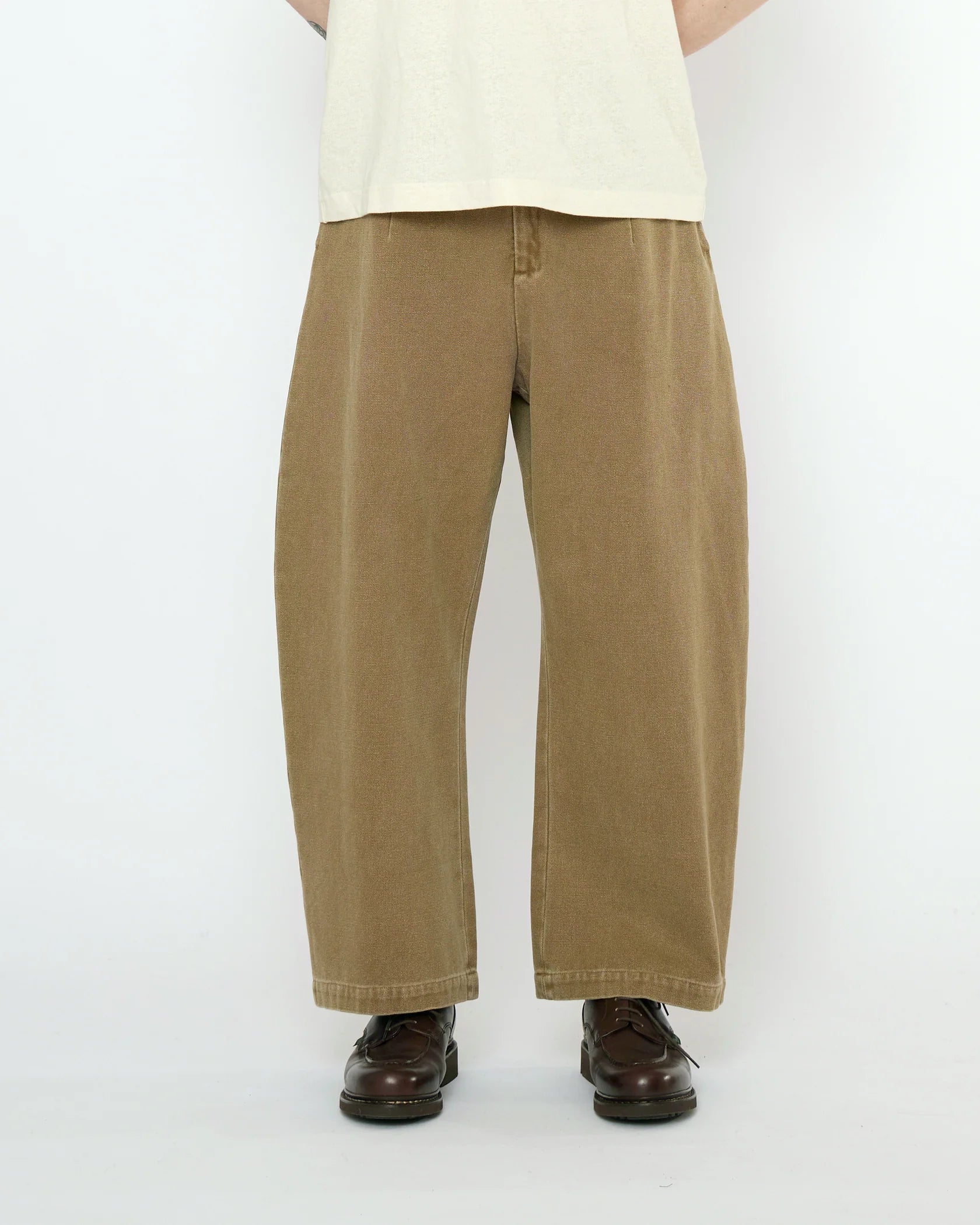 Tailored Curve Legged Trouser in Kelp by 7115 by Szeki-7115 by Szeki-Idlewild-Cincinnati