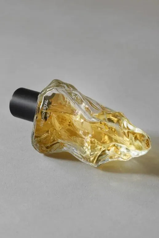 US by Neandartal-Idlewild